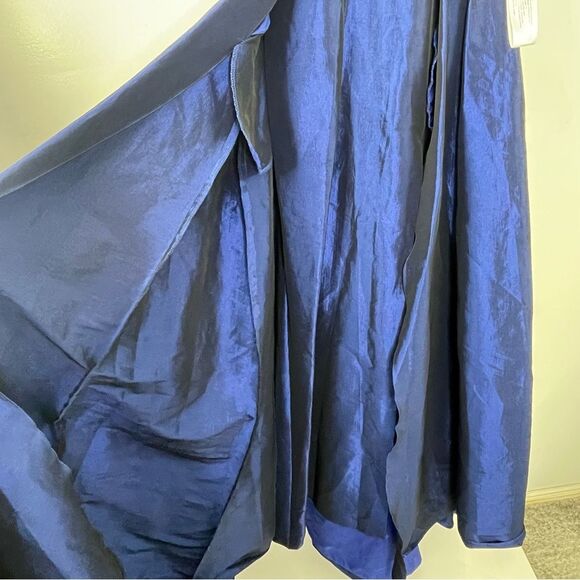 Mac Duggal 12225 Sapphire Front Slit Square Neck Ballgown With Train, Size 6 - Picture 8 of 13